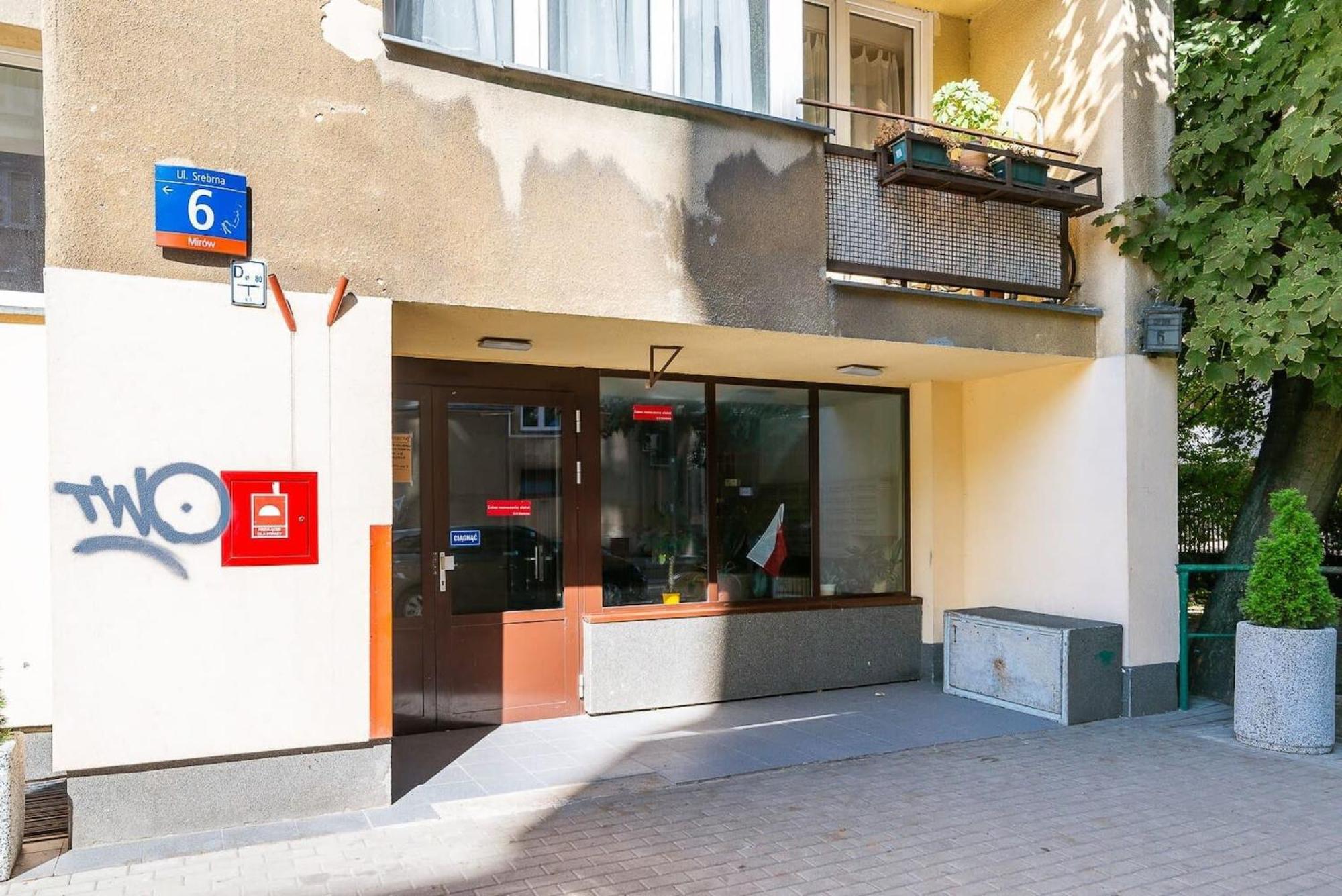 Navy Aesthetic Apartment With Balcony By Noclegi Renters Warszawa Eksteriør bilde