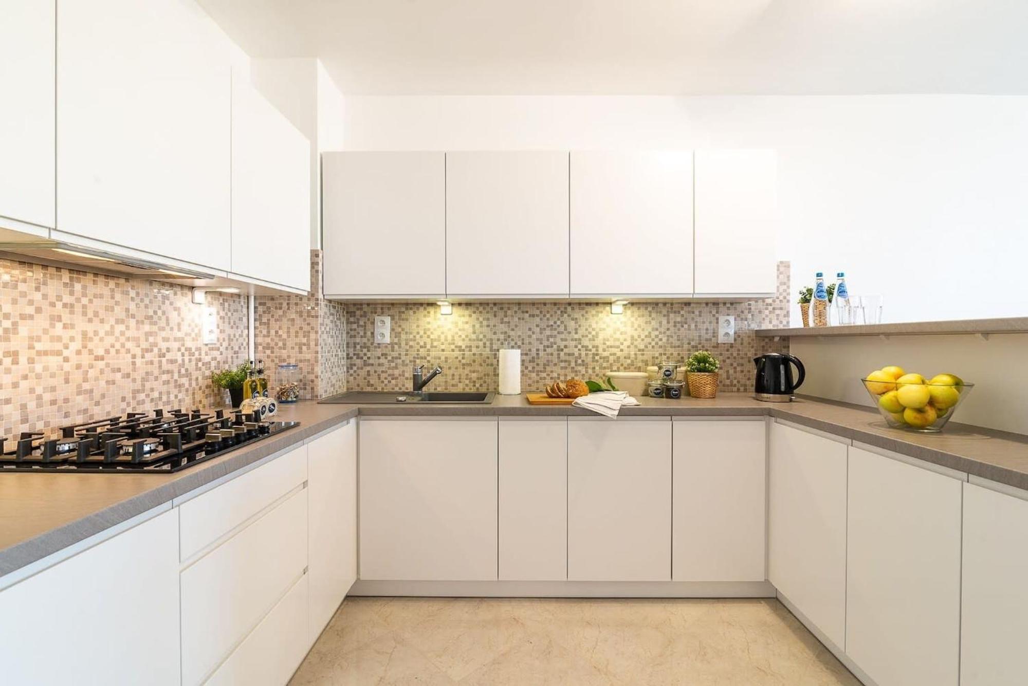 Navy Aesthetic Apartment With Balcony By Noclegi Renters Warszawa Eksteriør bilde